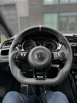 VW Golf 7 GTI GTD R-line Polo Tiguan Touran Arteon Lenkrad Neu Beziehen